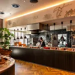 Hotel Der Valk 4*