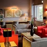 Der Valk Hotel 4*