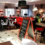 Hotel Der Valk 4*