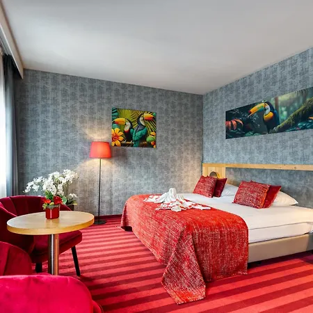 Der Valk Отель 4*