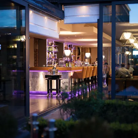 威威斯湾德瓦克酒店 4* 韦尔维耶