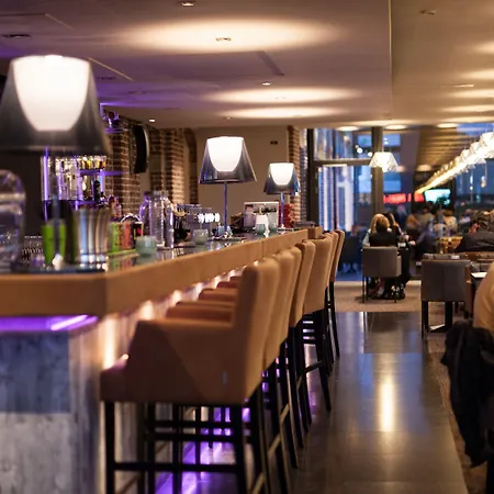 威威斯湾德瓦克酒店 酒店 韦尔维耶