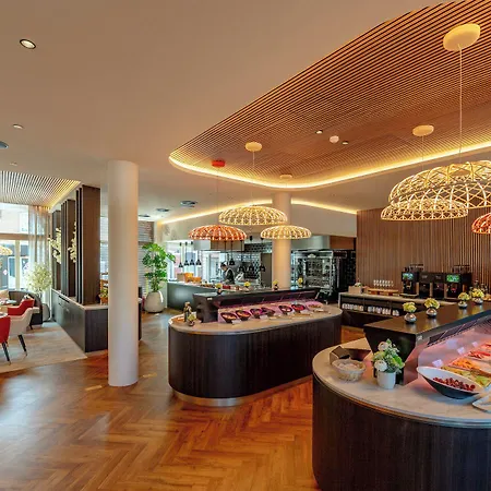Der Valk Hotel 4*