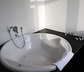 Der Valk Hotel 4*