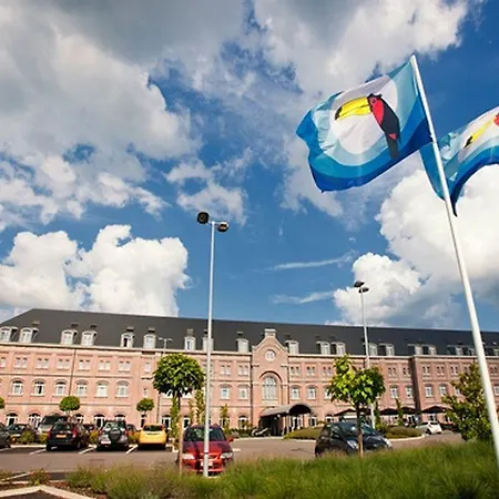 Der Valk Hotel 4*
