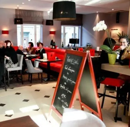 Hotel Der Valk 4*